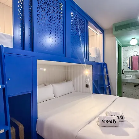 Coeo Hernan Ruiz Rooftop Pool Hostel Málaga Extérieur photo