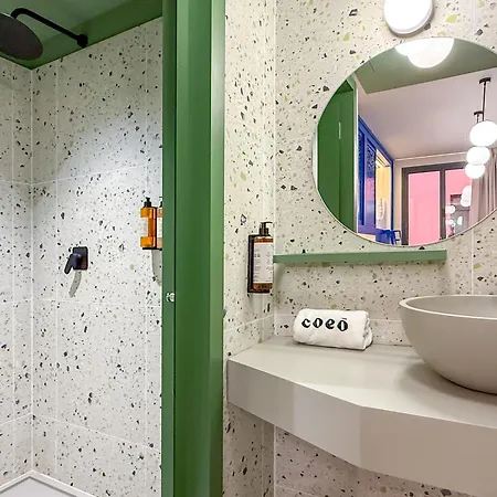 Coeo Hernan Ruiz Rooftop Pool Hostel Málaga Chambre photo